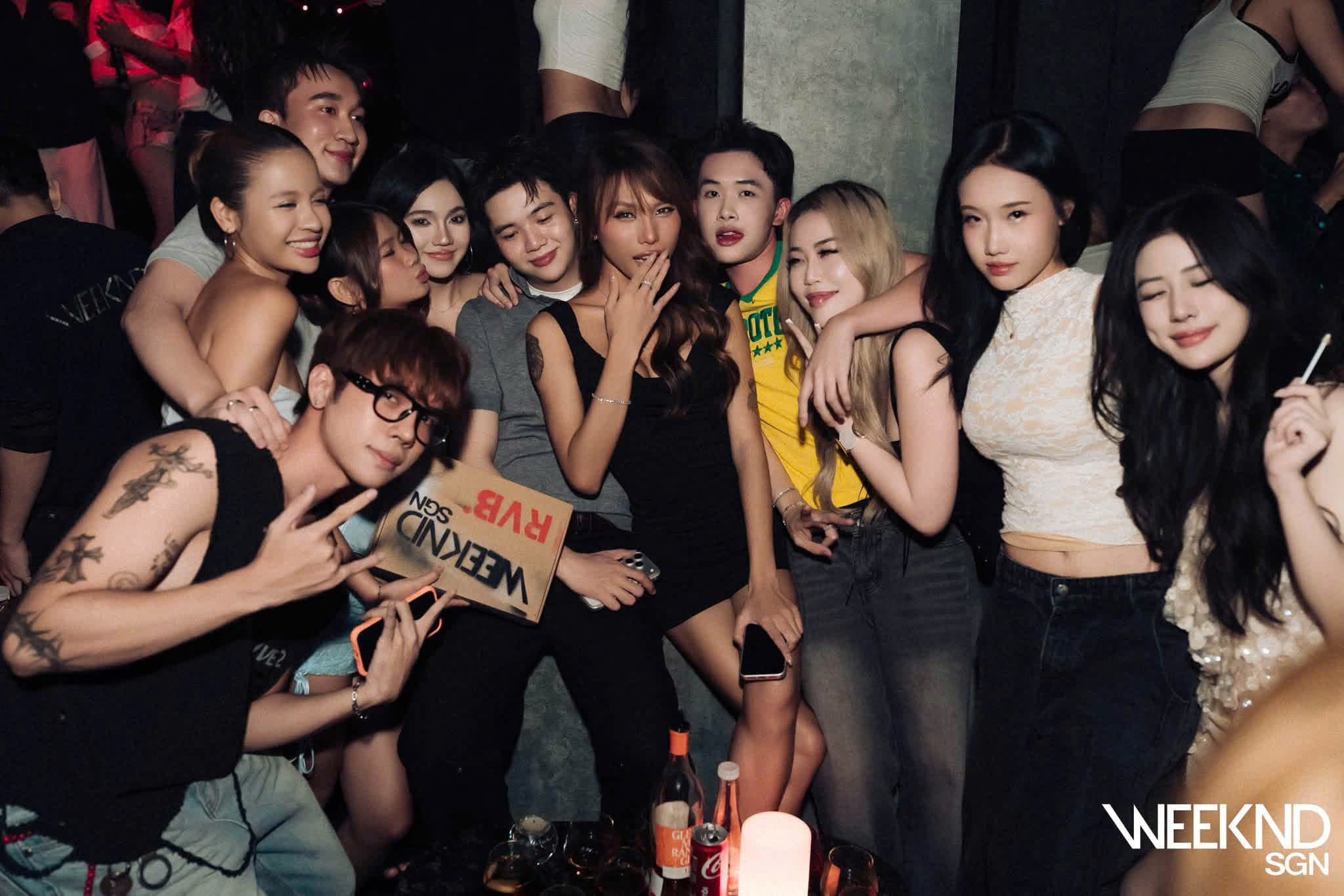 Weeknd Club Saigon — khoảnh khắc 1